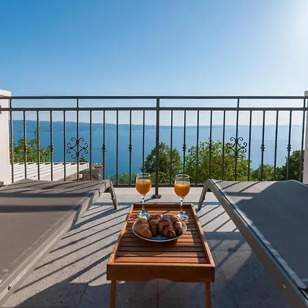 Villa New Ole, Stone House, Sea View, Jacuzzi