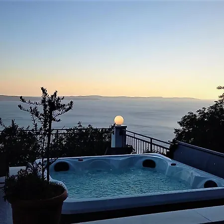 New Ole, Stone House, Sea View, Jacuzzi Villa *
