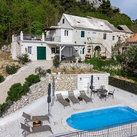 Villa New Ole, Stone House, Sea View, Jacuzzi