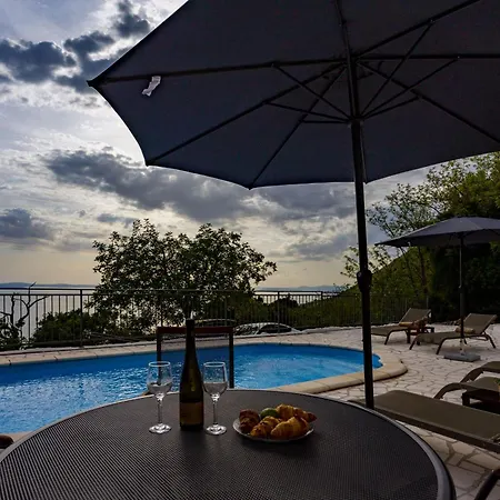 Villa New Ole, Stone House, Sea View, Jacuzzi *