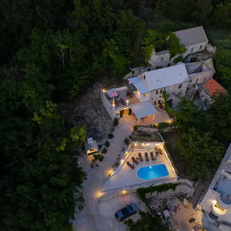 New Ole, Stone House, Sea View, Jacuzzi Villa